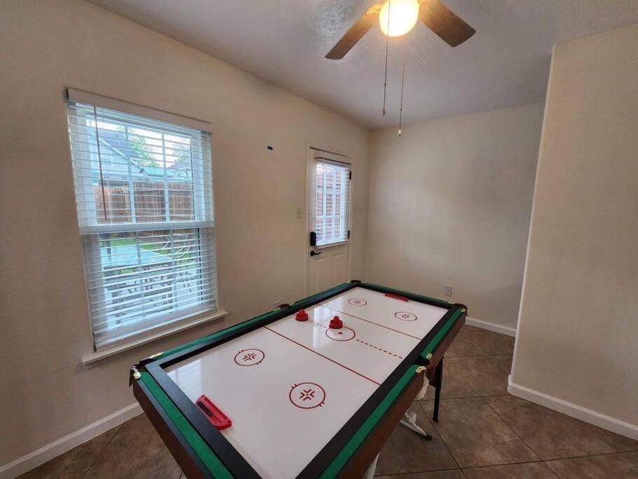 Lucky House - Tranquility In The Middle Of Houston - Tv In Every Room - 300 M2 Exterior photo